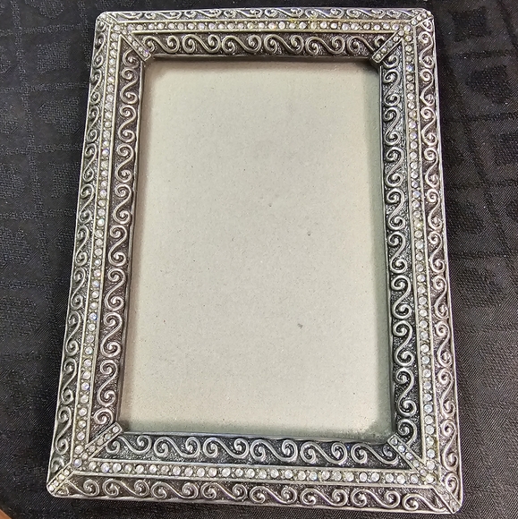 Crystal & Silvertone Frame - Picture 1 of 3